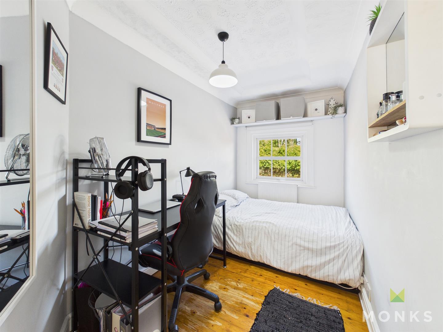 2 The Hollies , Oswestry, SY11 4EH For Sale